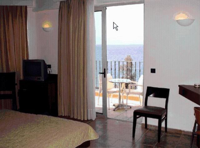 Thalassa Hotel Loutra Edipsou  Exterior photo