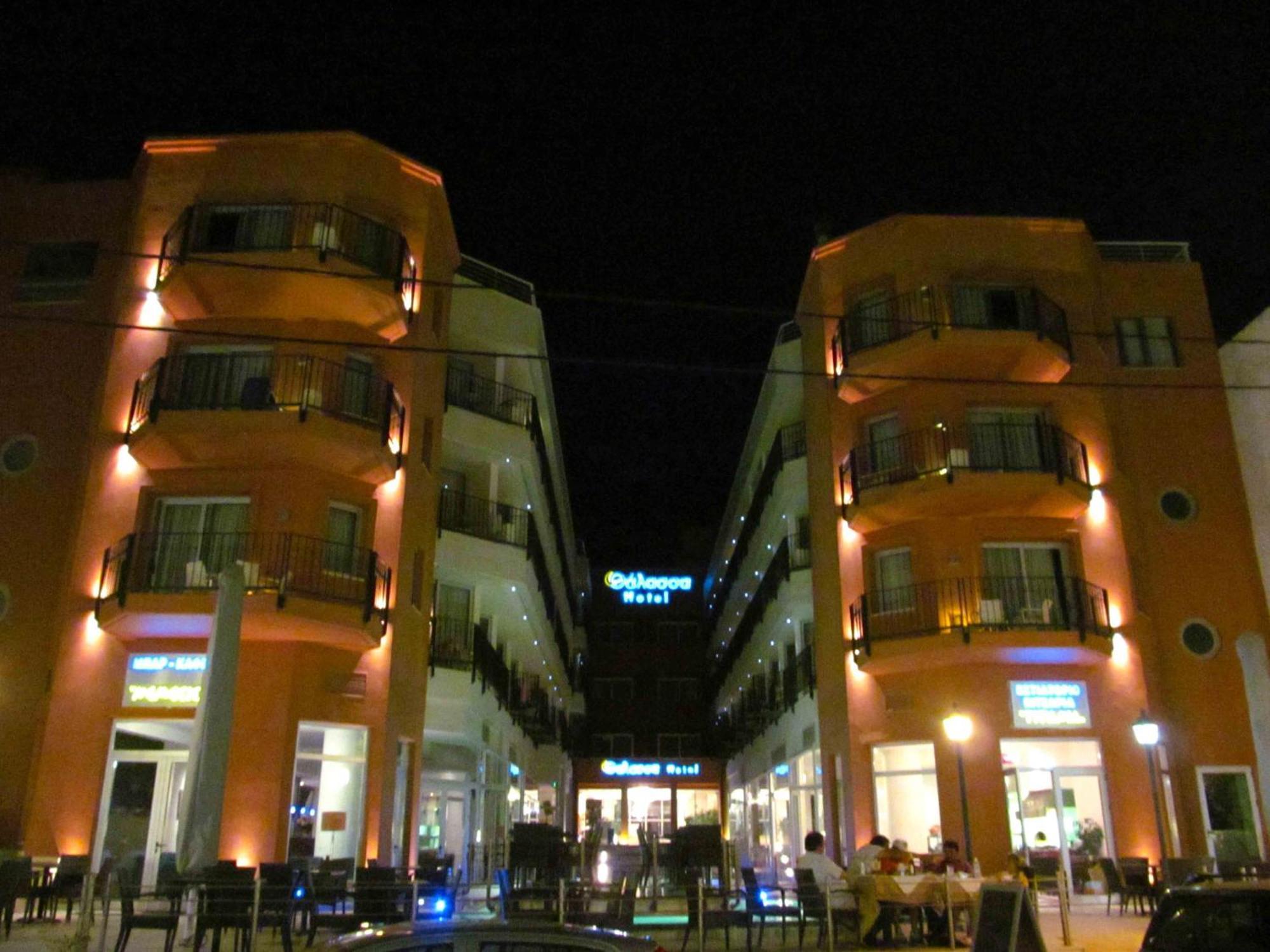 Thalassa Hotel Loutra Edipsou  Exterior photo